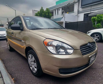 Dodge Attitude SE AUT 2011