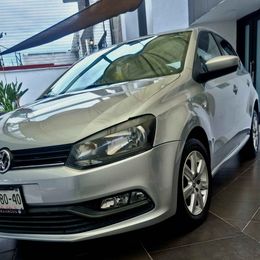 Volkswagen Polo 2015