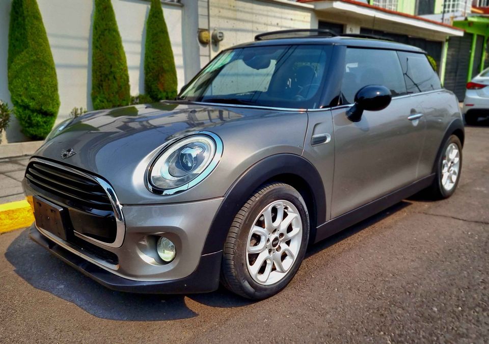 2018 MINI Cooper