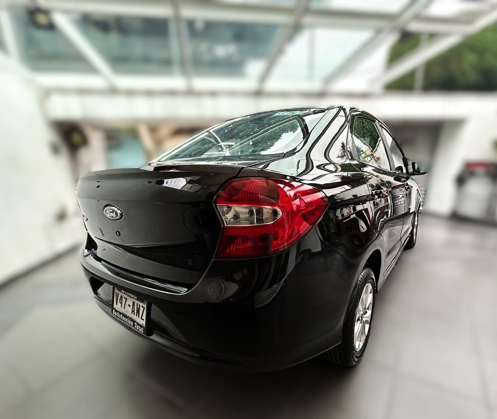 Ford Figo Titanium 2018