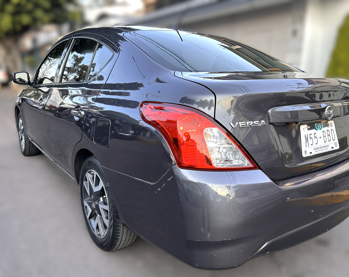 Nissan Versa Advance MT - 2019