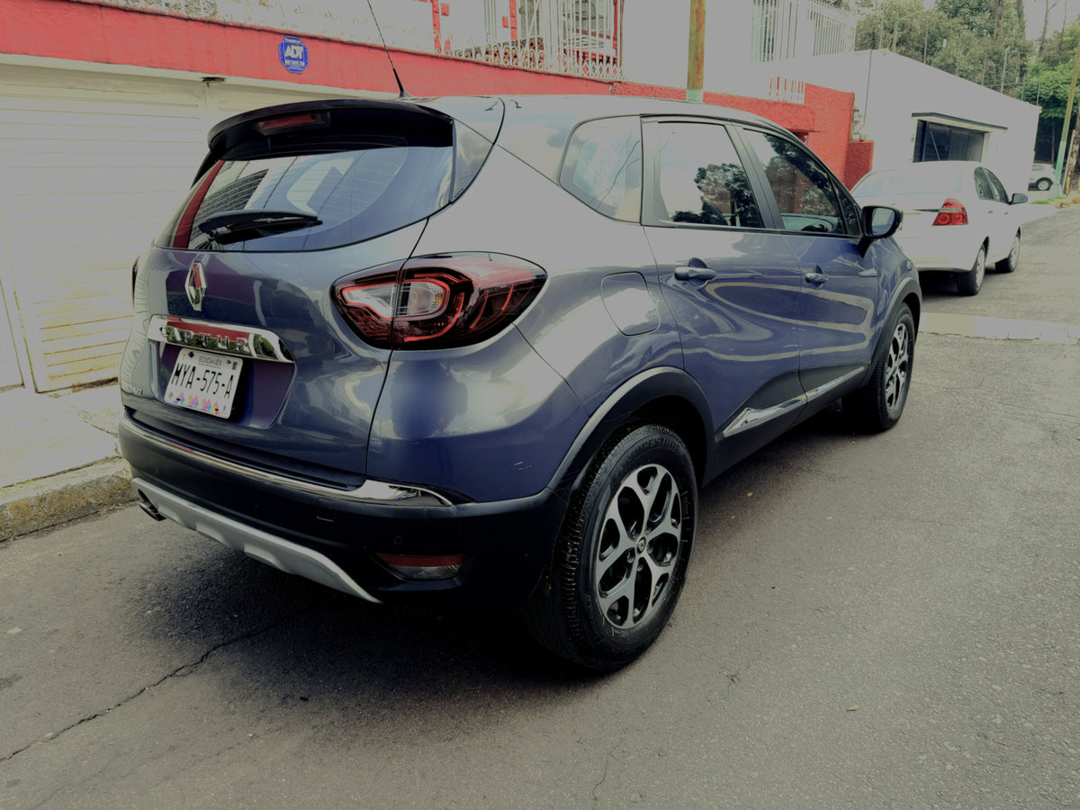2018 - Renault Captur Iconic TA