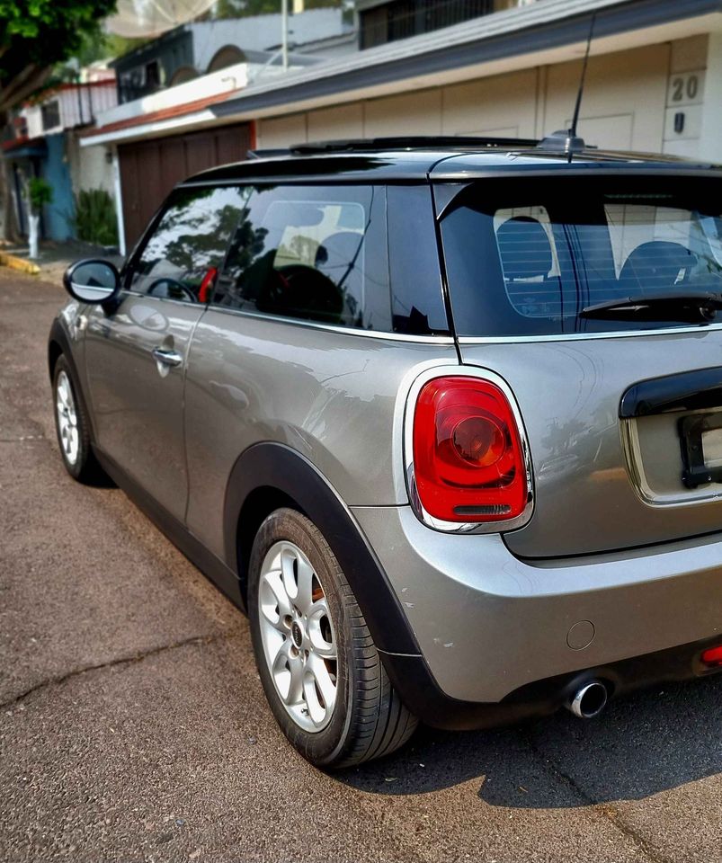 2018 MINI Cooper