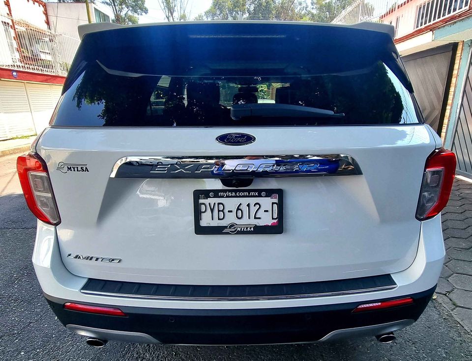 2022 Ford Explorer