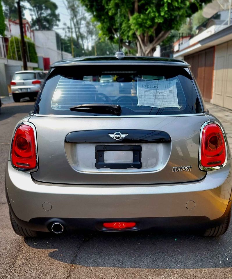 2018 MINI Cooper