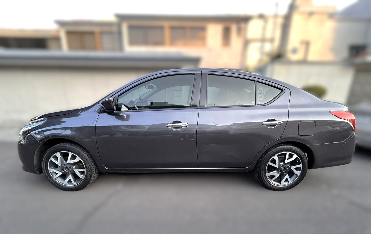 Nissan Versa Advance MT - 2019