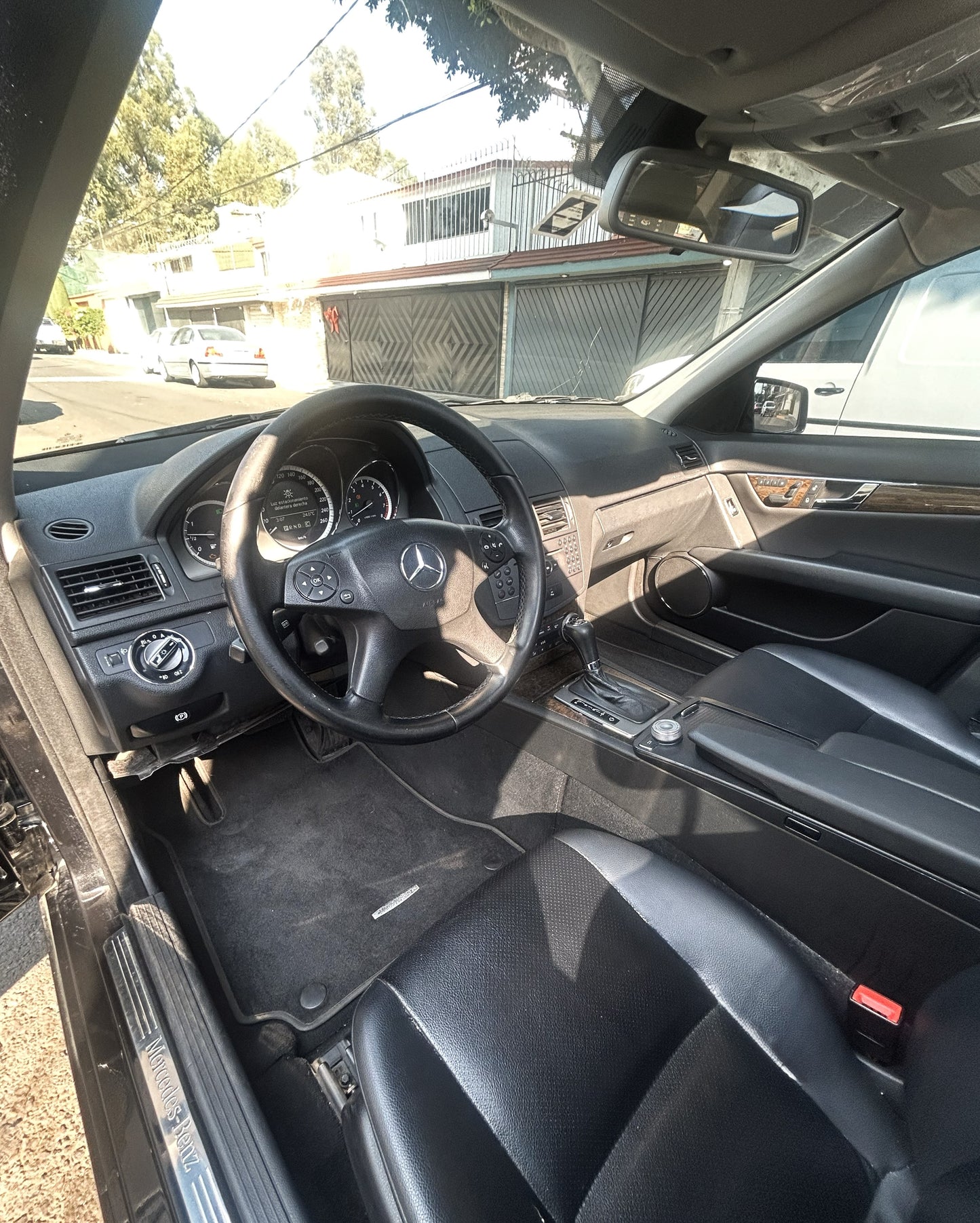 Mercedes-Benz C300 Elegance - 2010