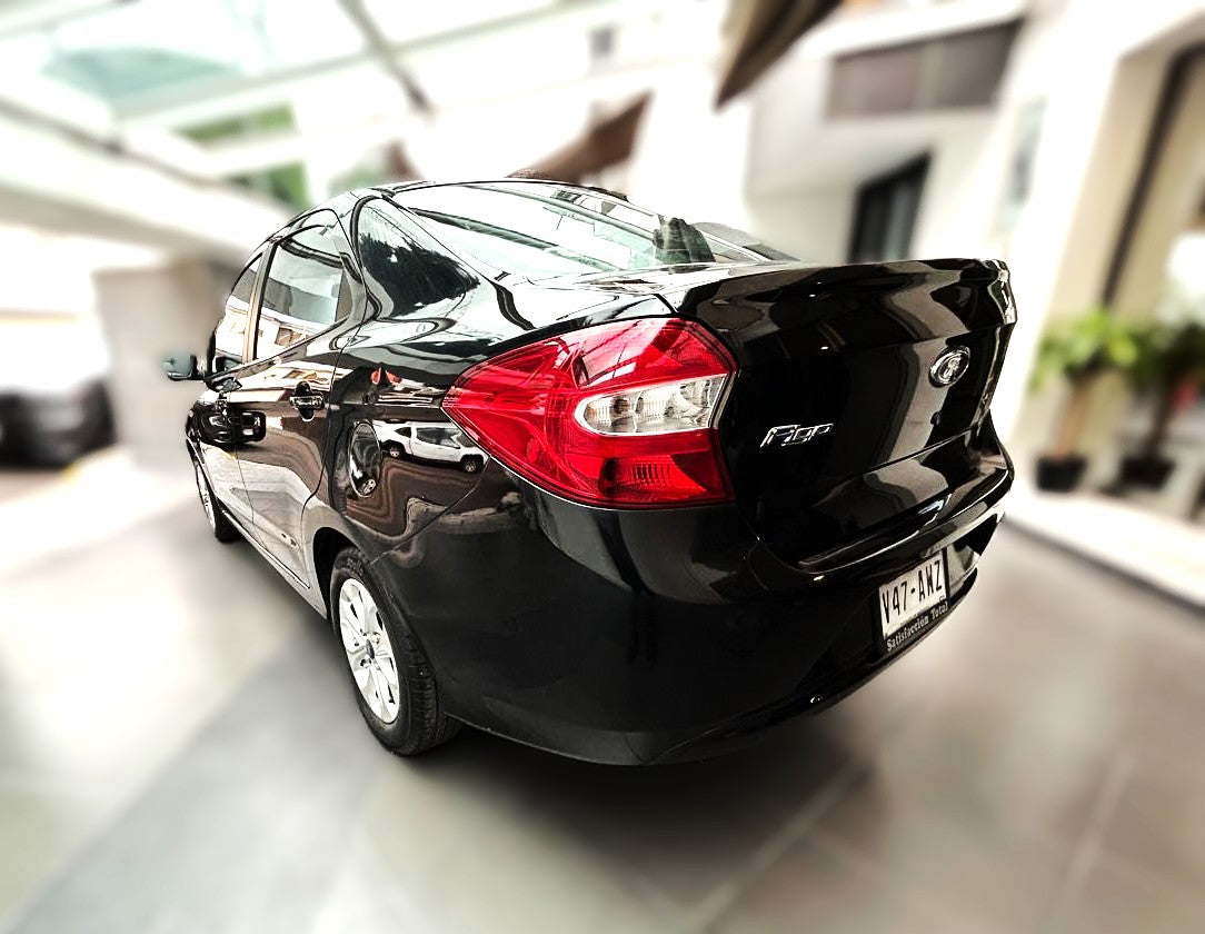 Ford Figo Titanium 2018