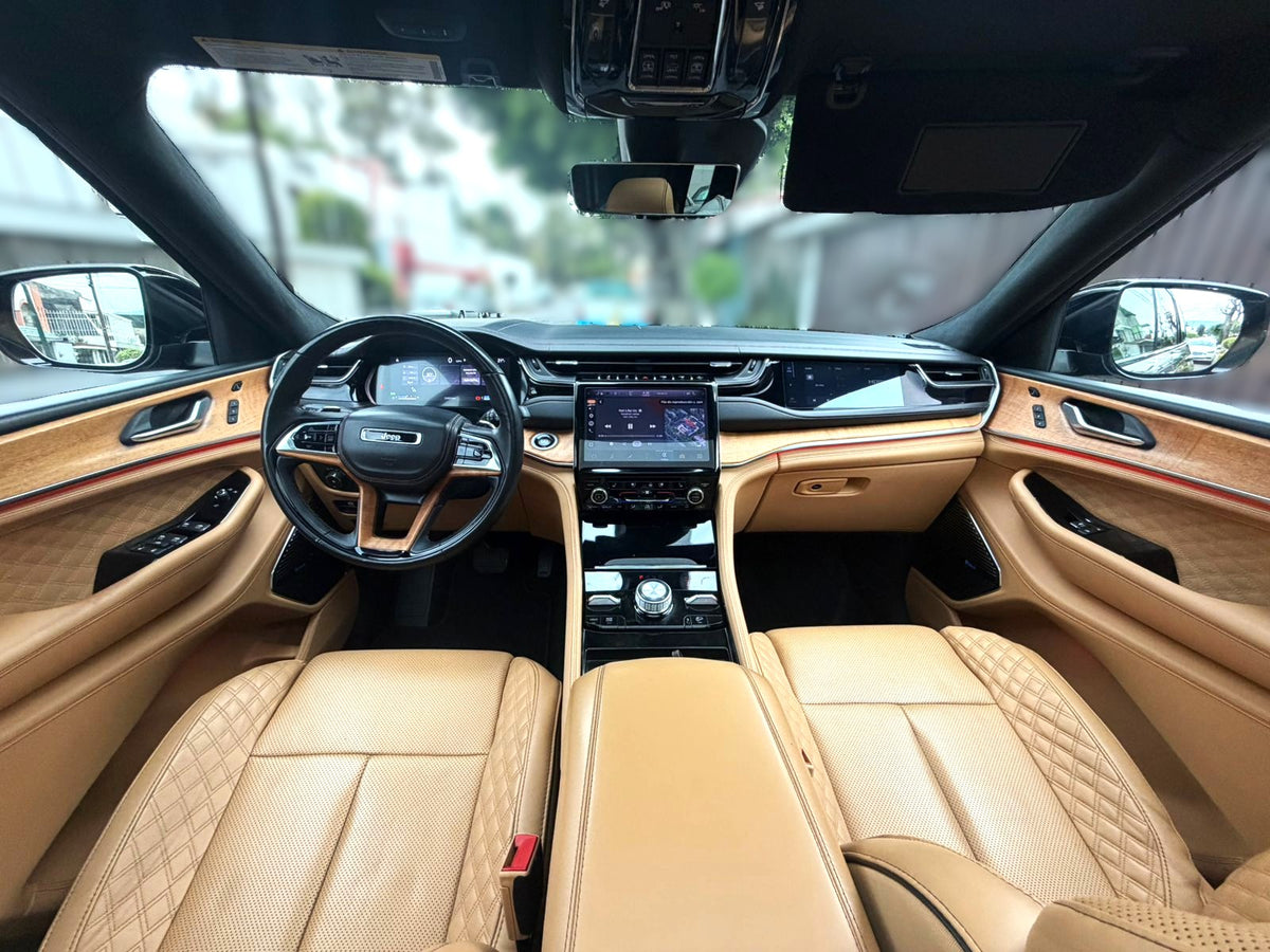 Jeep Grand Cherokee Summit L - 2023