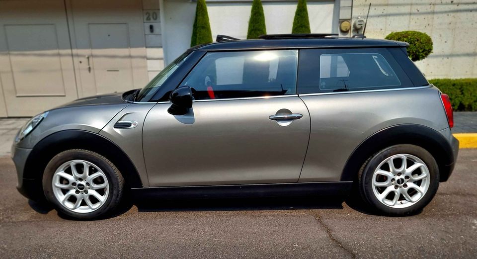 2018 MINI Cooper