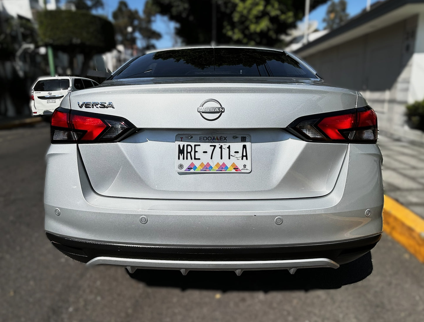 Nissan Versa Sense - 2024