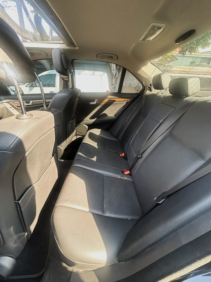 Mercedes-Benz C300 Elegance - 2010