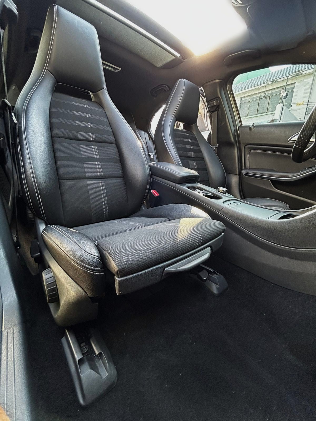 Mercedes-Benz A200 Urvan - 2018