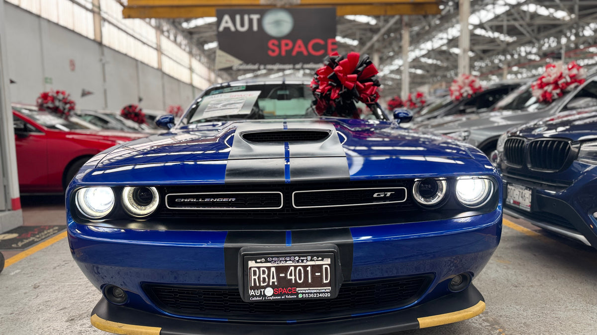 2020 - Dodge Challenger GT Dual Stripes Sedán TA