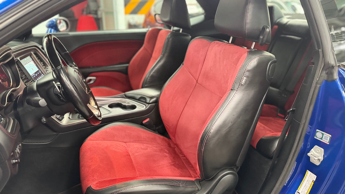 2020 - Dodge Challenger GT Dual Stripes Sedán TA