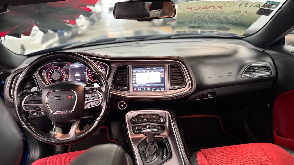 2020 - Dodge Challenger GT Dual Stripes Sedán TA