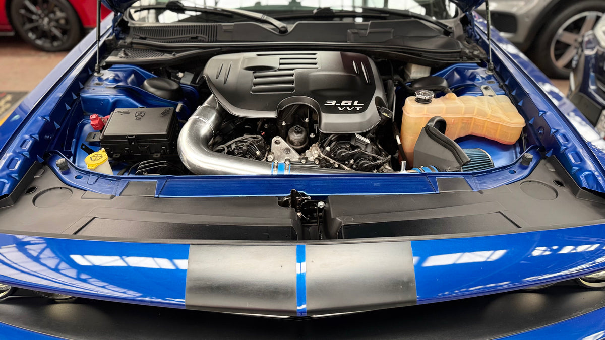 2020 - Dodge Challenger GT Dual Stripes Sedán TA