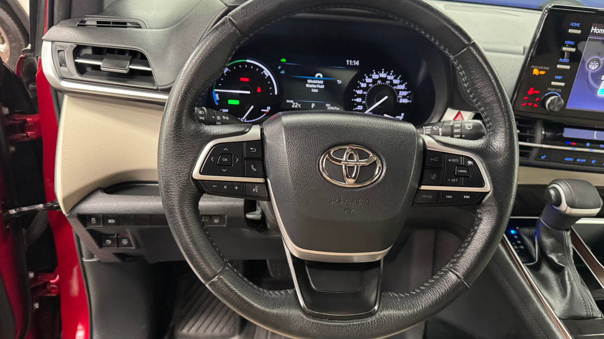 2022 - Toyota Sienna XLE Piel Hybrida SUV TA