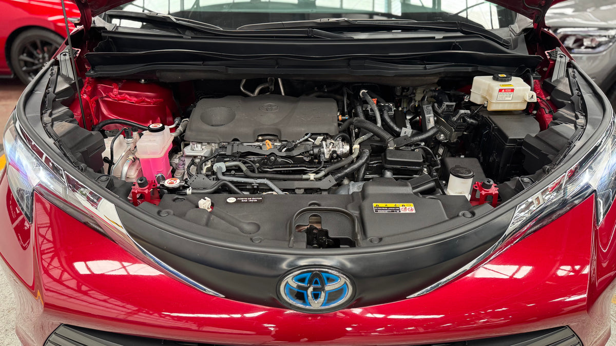 2022 - Toyota Sienna XLE Piel Hybrida SUV TA