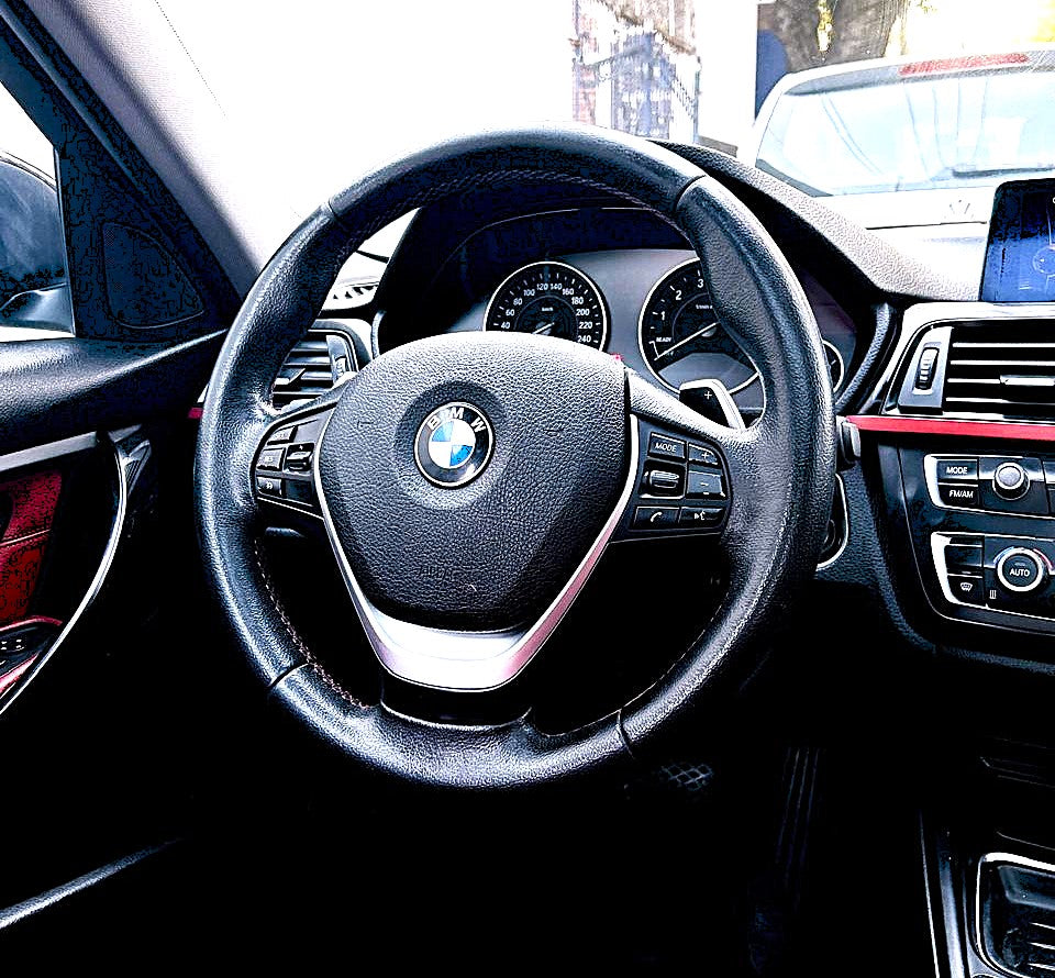 BMW 328iA Sport Line - 2013