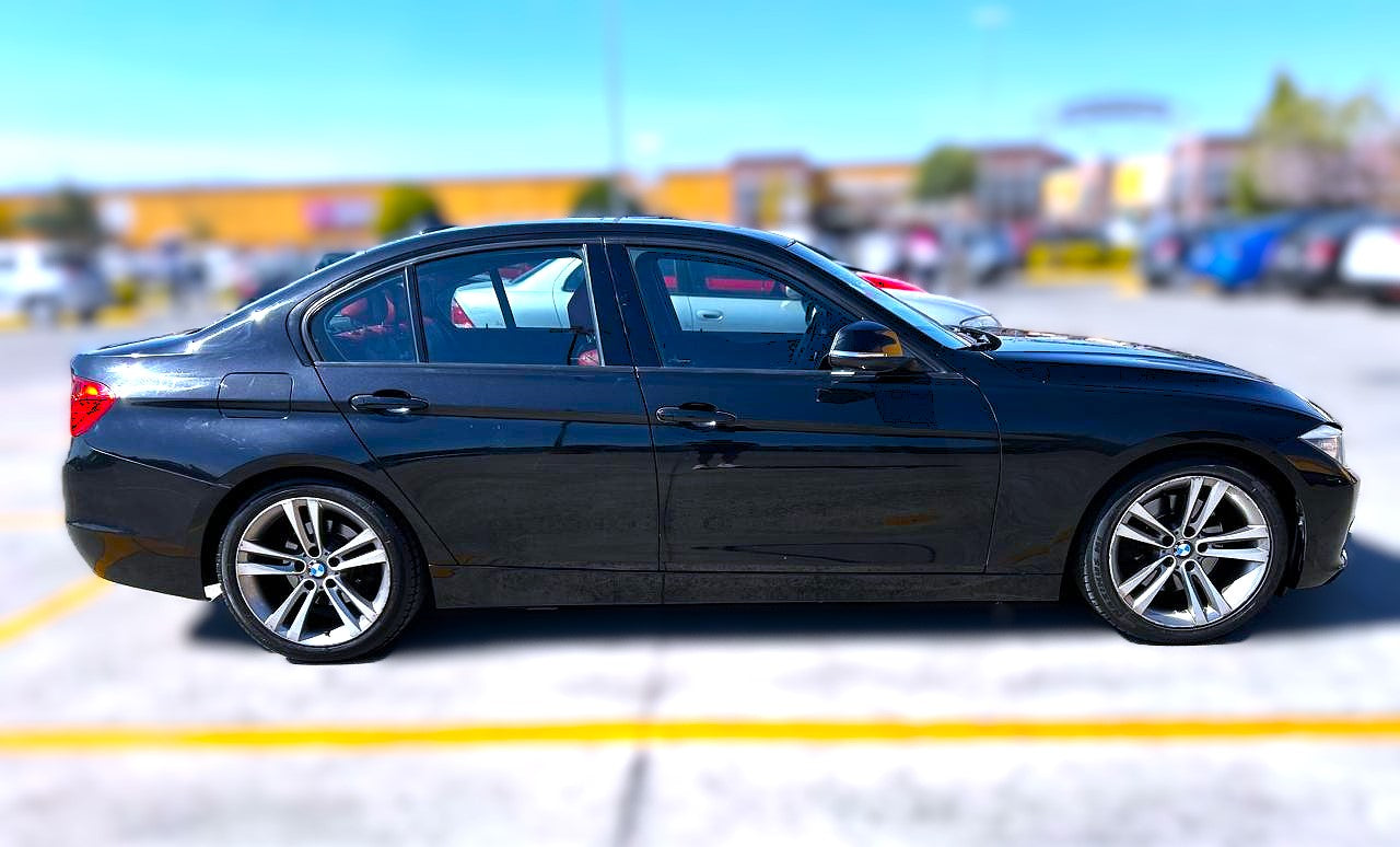 BMW 328iA Sport Line - 2013