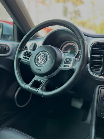 Volkswagen Beetle - 2016
