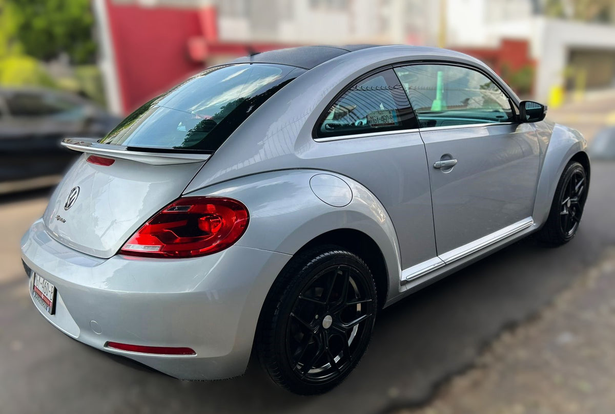 Volkswagen Beetle - 2016