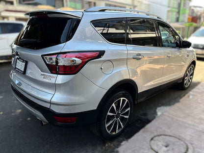Ford Escape Titanium - 2018