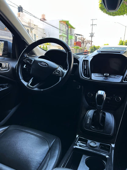 Ford Escape Titanium - 2018