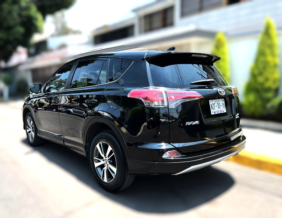 Toyota Rav4 Version XLE - 2018