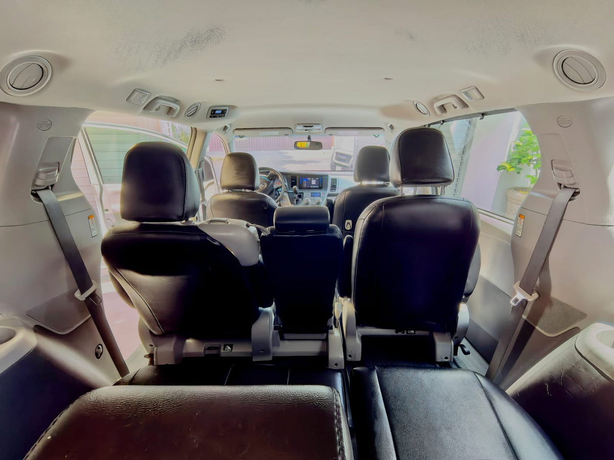 Toyota Sienna XLE Piel - 2017