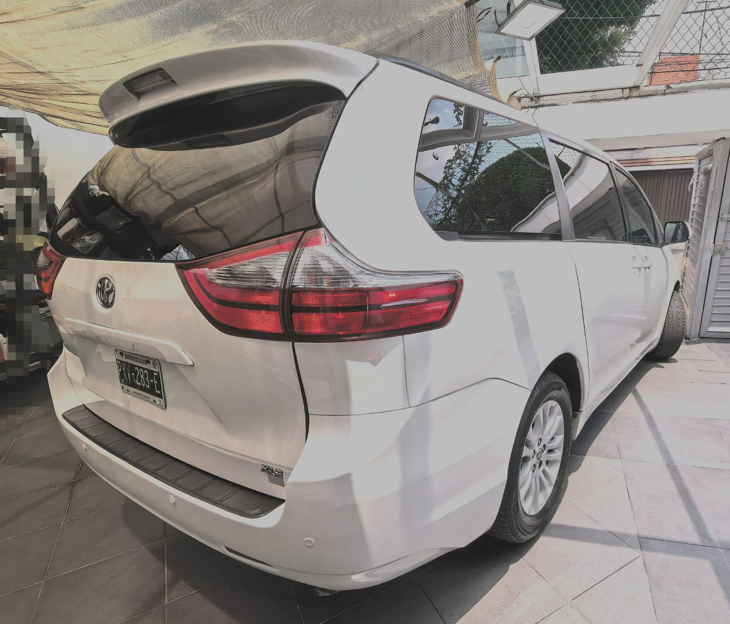 Toyota Sienna XLE Piel - 2017