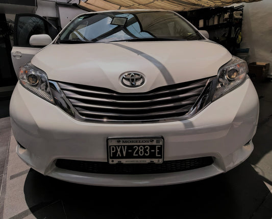 Toyota Sienna XLE Piel - 2017