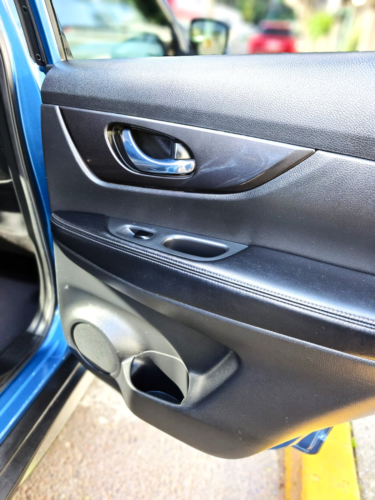 Nissan Xtrail Sense 3 Row - 209